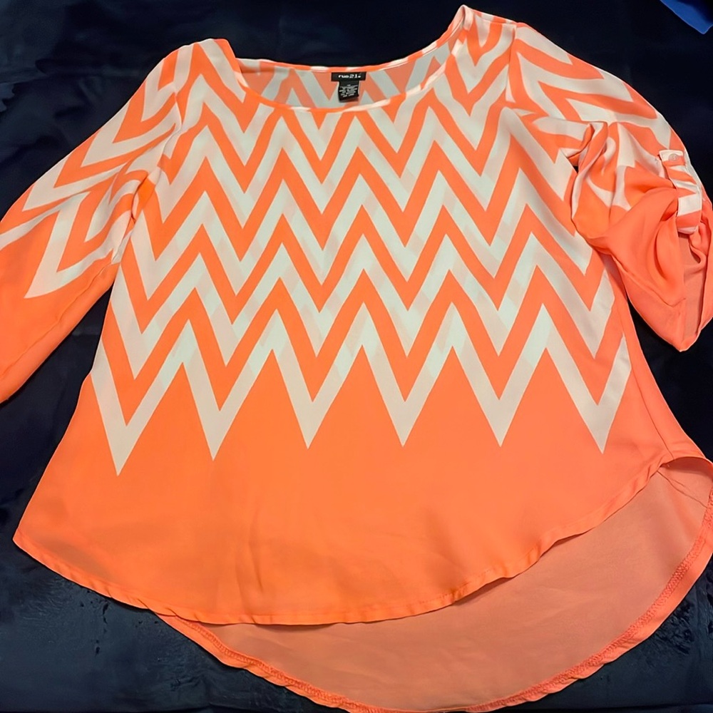 Chevron Top